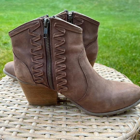 Musse & Cloud Booties Womens 9 Brown Leather Western Boho Ankle Boots Athya - Picture 9 of 11